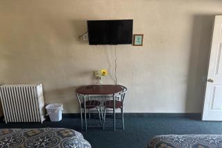 Love Hotels Murdo by OYO on Interstate 90 - Murdo - 3