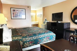 Garden Inn & Suites - Rome - 2