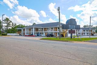 Economy Inn by OYO Ashburn I-75 - 7