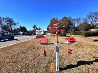 Chesterfield Hotel by OYO Hwy 9 - 4