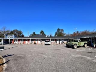 Chesterfield Hotel by OYO Hwy 9 - Chesterfield - 9