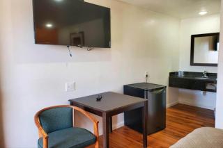 Premier Inn & Suites -Listing Partner - Oakland - 5