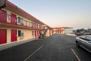 Premier Inn & Suites -Listing Partner - Oakland - 1