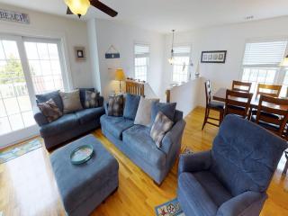 Roof-Top Deck With Ocean & Bay Views Single Family Beach Badges Private Yard Ping Pong And Pool Table Wifi 1 Block From Ocean 15 Blocks To Bay - Ship Bottom - 7