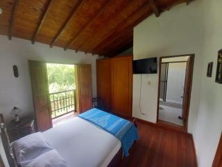 Alojamiento la pradera - Montenegro - 7
