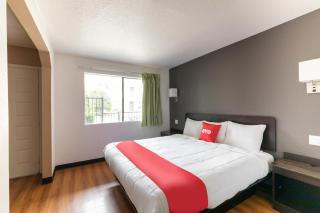 OYO Hotel Irving DFW Airport North - Irving - 2