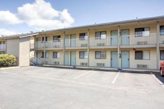 OYO Woodland Hotel and Suites - Woodland - 9