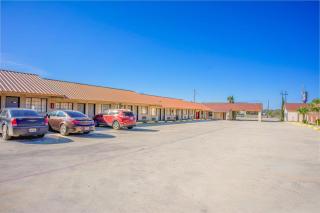 Pleasanton Executive Inn By OYO - Pleasanton - 5