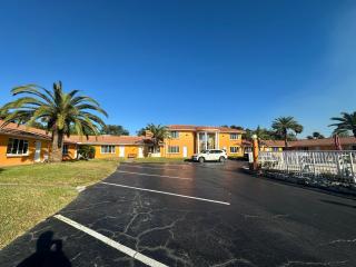 Super Inn By Oyo Daytona Beach Near Airport - Daytona Beach - 0