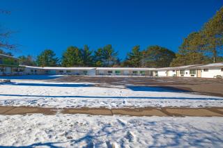 Love Hotels Tomahawk by OYO at Lake Mohawksin WI - Tomahawk - 8