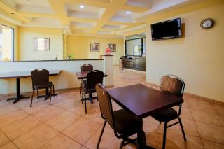 Cypress Inn & Suites Washington by OYO - Chocowinity - 5