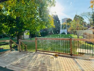 Spacious Room1, Airport, Free Parking, Sep Entrance, New Renovation, Shared Bathroom - Toronto - 5