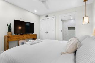 Oceanside Oasis Oceanfront with Pool and Elevator - 9