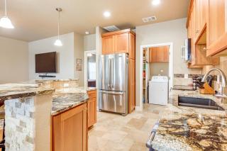 Less Than 1 Mi to Comal Park Peaceful Duplex with Yard! - 3