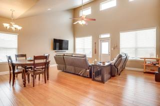 6 Mi to Water Spacious Canyon Lake Home - 5