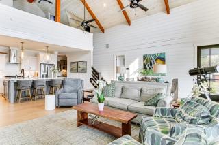 Luxe Lake Greenwood Retreat Dock and Deck! - 7