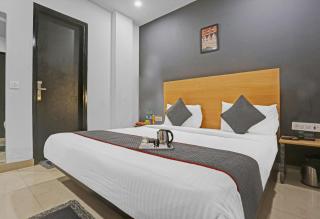 Townhouse Nangal Raya Pankha Road - New Delhi - 3