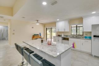 Saltwater Pool and Lanai Lehigh Acres Escape! - Lehigh Acres - 4