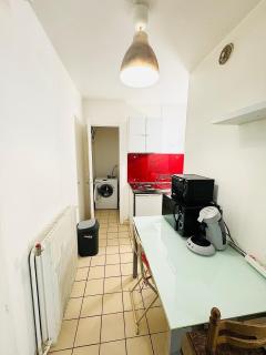 SUPERBE APPARTEMENT 2 PIÈCES AVEC GRANDE TERRASSE - Melun - 3