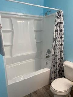 Theater, heated pool and hot tub near HPU and Furniture Market - Jamestown - 9