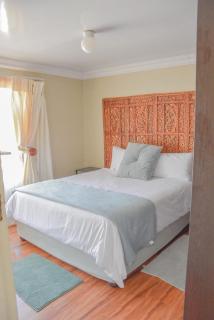 Modern Delux 2 Bedroom Townhouse - 3