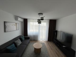 Airport apartment with parking - - 3