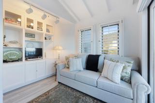 H242 - Hamilton Cove Villa 2-42 - Avalon - 0