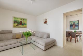 Villa Valeriana - - 3
