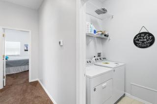 Spacious 5 Bd 3 Bath Home Swim Spa Near Beaches - 2