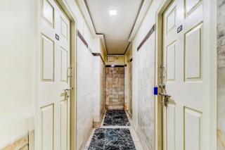 Super OYO Hotel Dreamland - Mumbai - 9