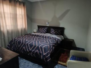 AMP Lodge - Kumasi - 9
