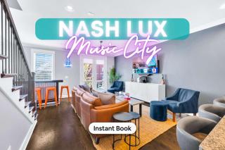 Close to DT Game Garage Bar Large Living Room - Nashville - 0