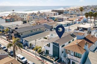 Steps from the SandBoardwalk Outdoor Dining Parking and Patio in Newport - Newport Beach - 9