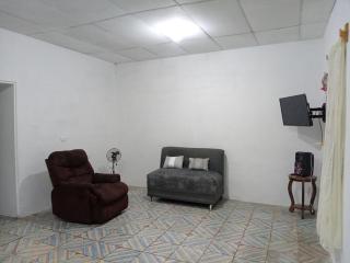 La Chola, Guest House - Santa Ana - 0