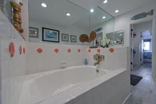 H890 - Hamilton Cove Villa 8-90 - Avalon - 1