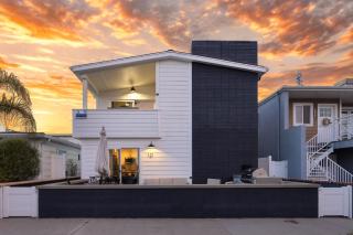 Coastal-Chic Newport Stay Steps to the Beach Dining Boardwalk Optional Add-On Unit - Newport Beach - 0