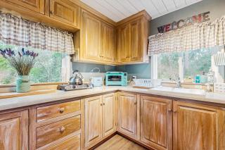 Little House in the Big Woods - Freeland - 2
