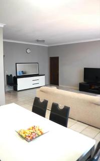 Beautiful 4 bedroom Villa close to Antwerp - Zwijndrecht - 3