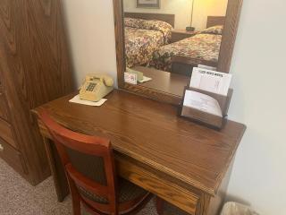 Aurora Inn - - 1