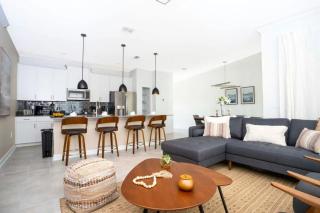 Luxo e Conforto | 4Q c/ Piscina | Perto da Disney! - 1