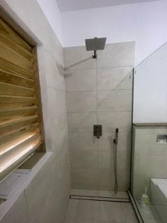 Iguana Apartments - Osbourn - 7
