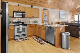 A Mountainside Oasis - Sevierville - 5