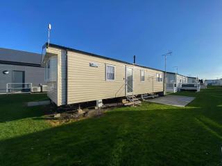 Lovely 6 Berth Caravan At Seaview Holiday Park In Kent Ref 47001D - Whitstable - 0