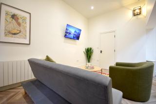 CITYeSCAPE - Spacious 1BR Duplex Sofabed - NQ - Manchester - 0