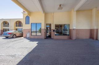Royal Holiday Motel By Belvilla Gallup I-40 - Gallup - 7