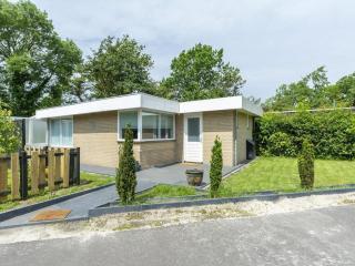 Tranquil holiday home with terrace - Sint Maartenszee - 0