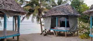 Jaymy Beach Fales - - 6