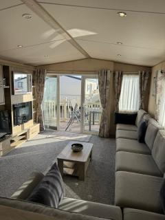 Golden Palm Resort - The Haywood - Coastal Caravan Breaks - Chapel Saint Leonards - 3