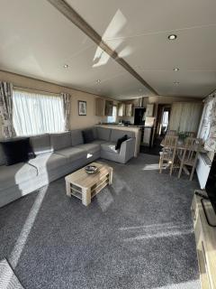 Golden Palm Resort - The Haywood - Coastal Caravan Breaks - Chapel Saint Leonards - 5