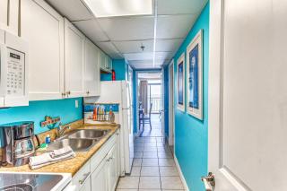 Sun, Sand and Sea Views Myrtle Beach Condo - Myrtle Beach - 2
